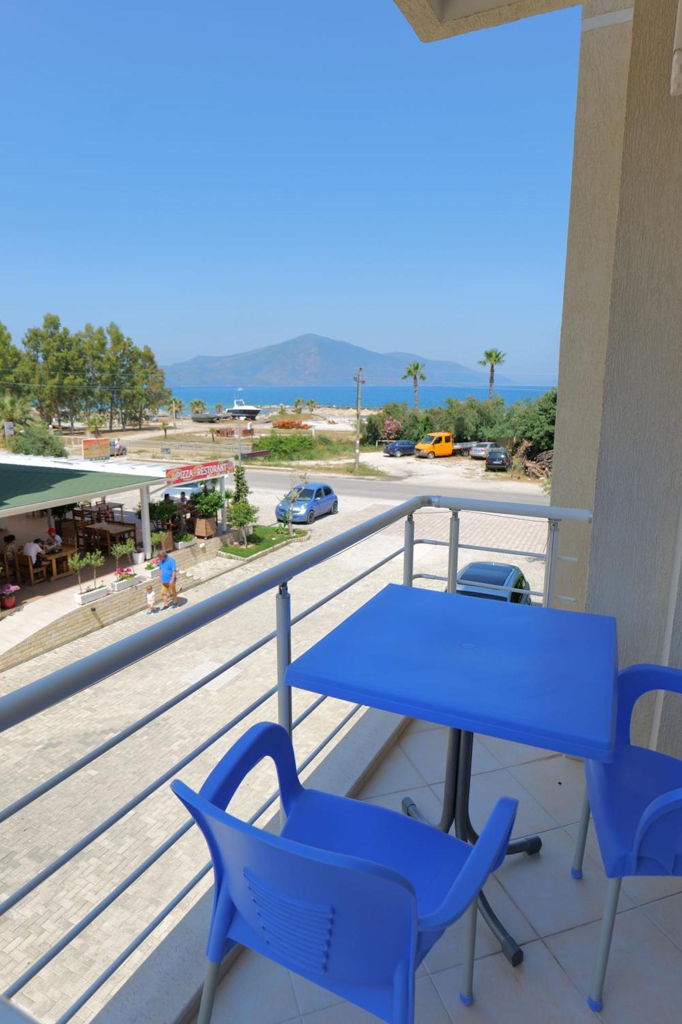 Almare Apartment