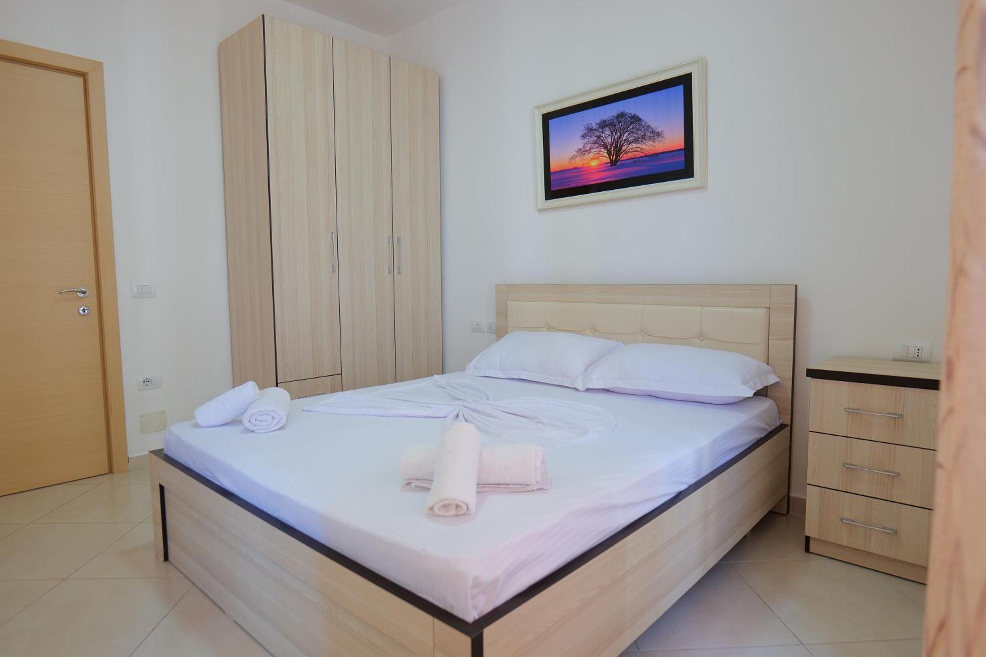 Almare Vlorë
